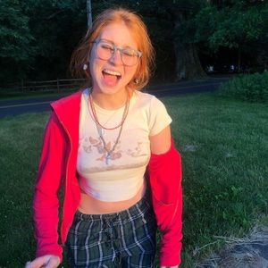 Meet your Posher, Camille